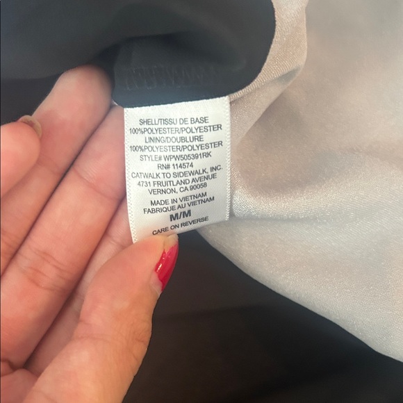 Nordstrom Rack RO&DE Silver Metallic Women's Top - Picture 4 of 5